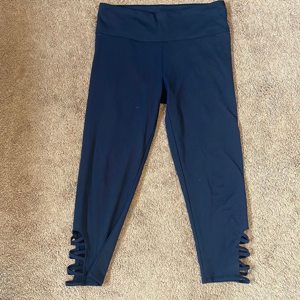T4T Navy Capri